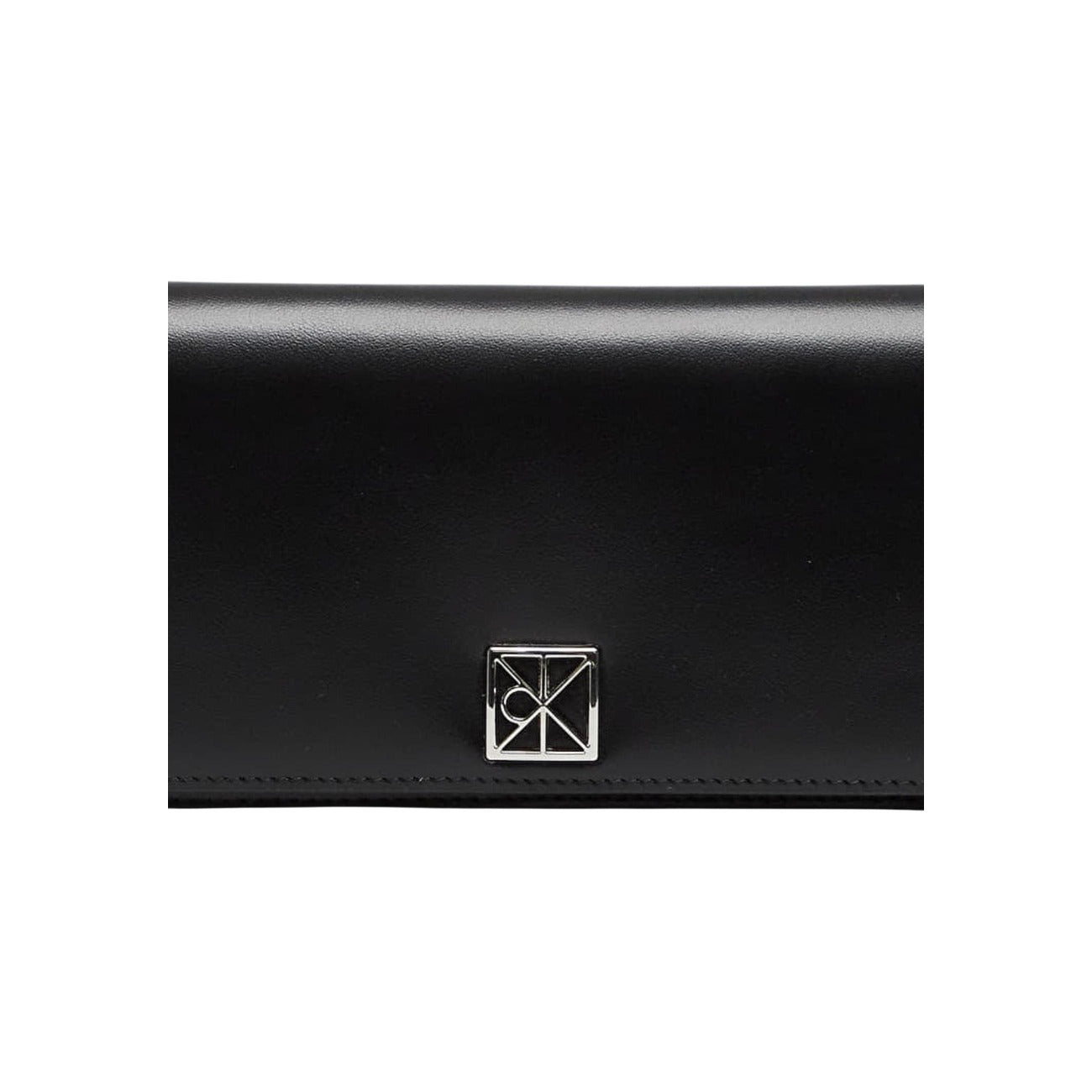 Calvin Klein  Women Wallet