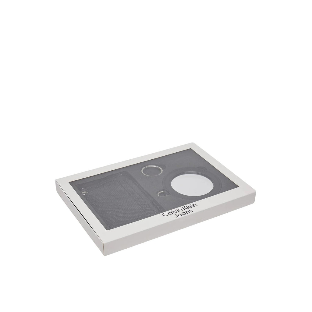 Calvin Klein Jeans  Women Wallet